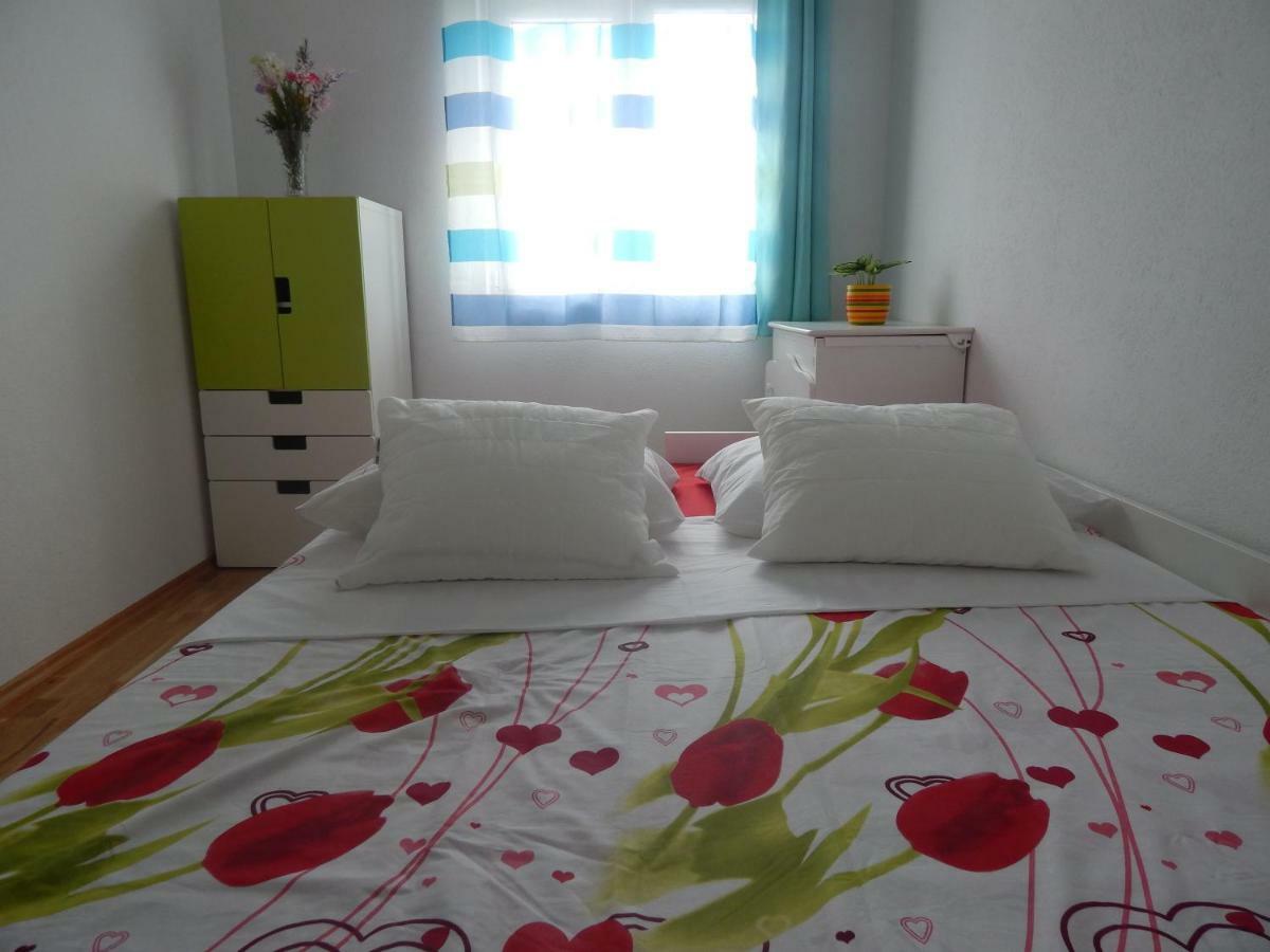 Apartman Karlo Makarska Exterior foto