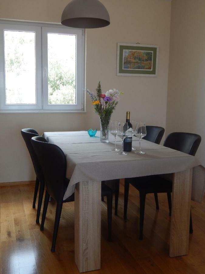 Apartman Karlo Makarska Exterior foto